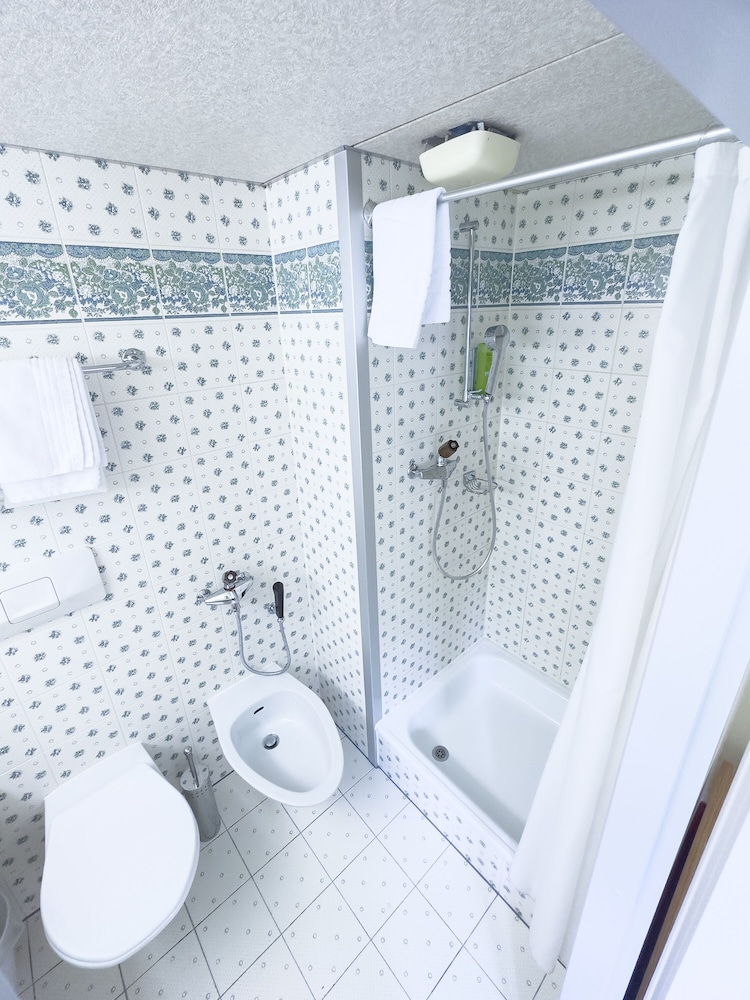 Standard Single Room photo 3