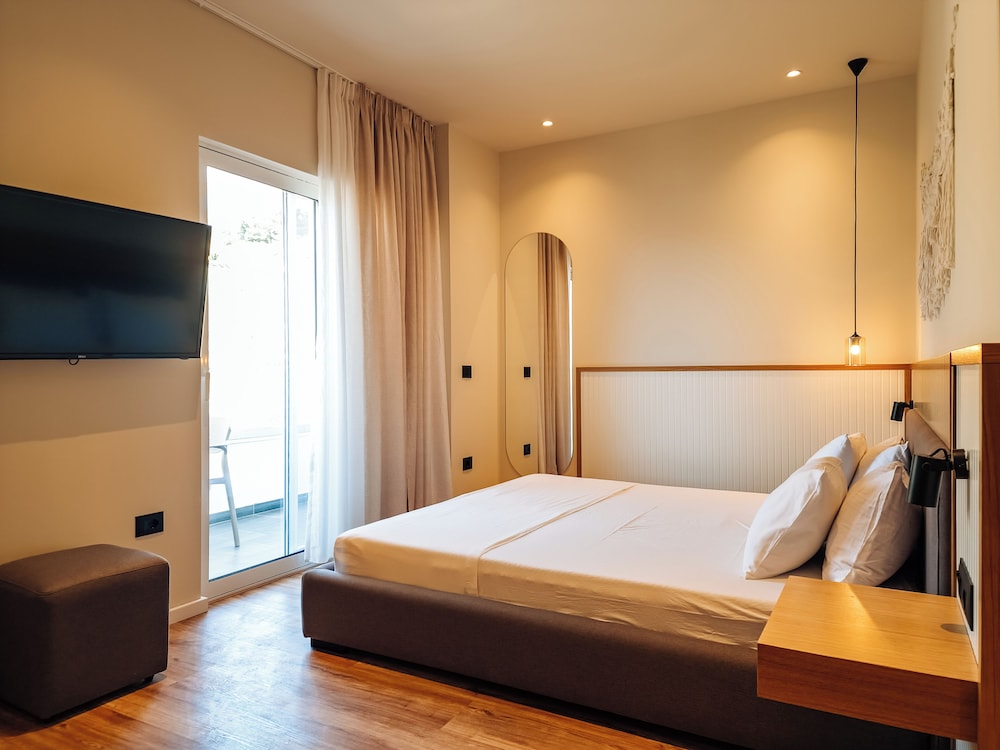 Elite Double Room, 1 King Bed with Sofa bed, Sea View