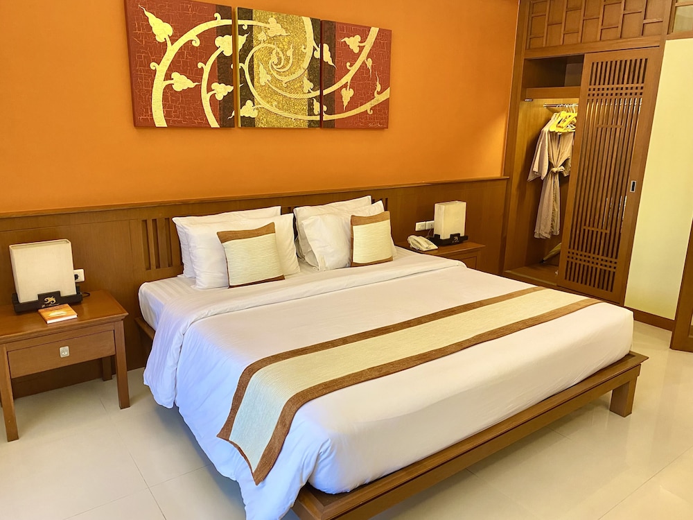 Deluxe Double Room - Photo 12