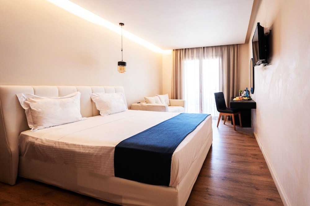 Suite, 1 King Bed