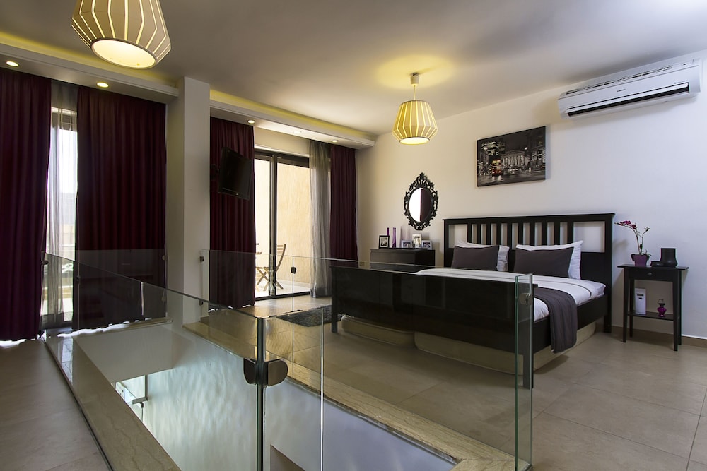 Design Villa photo 1
