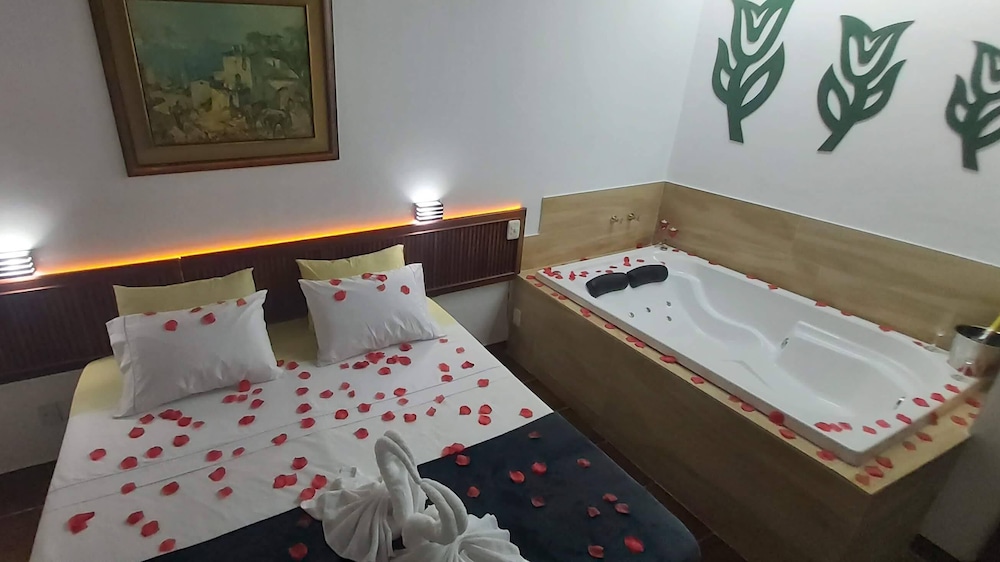 Luxury Triple Room, 1 King Bed with Sofa bed (Super) photo 1
