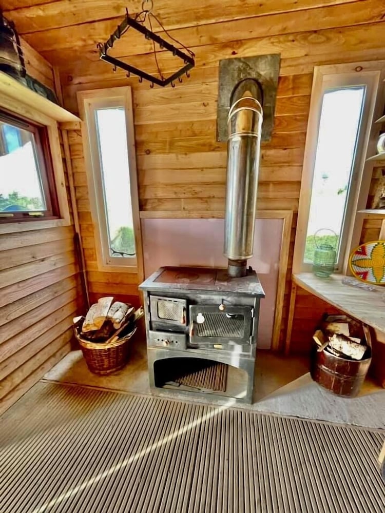 Cabin (Otter House) photo 1