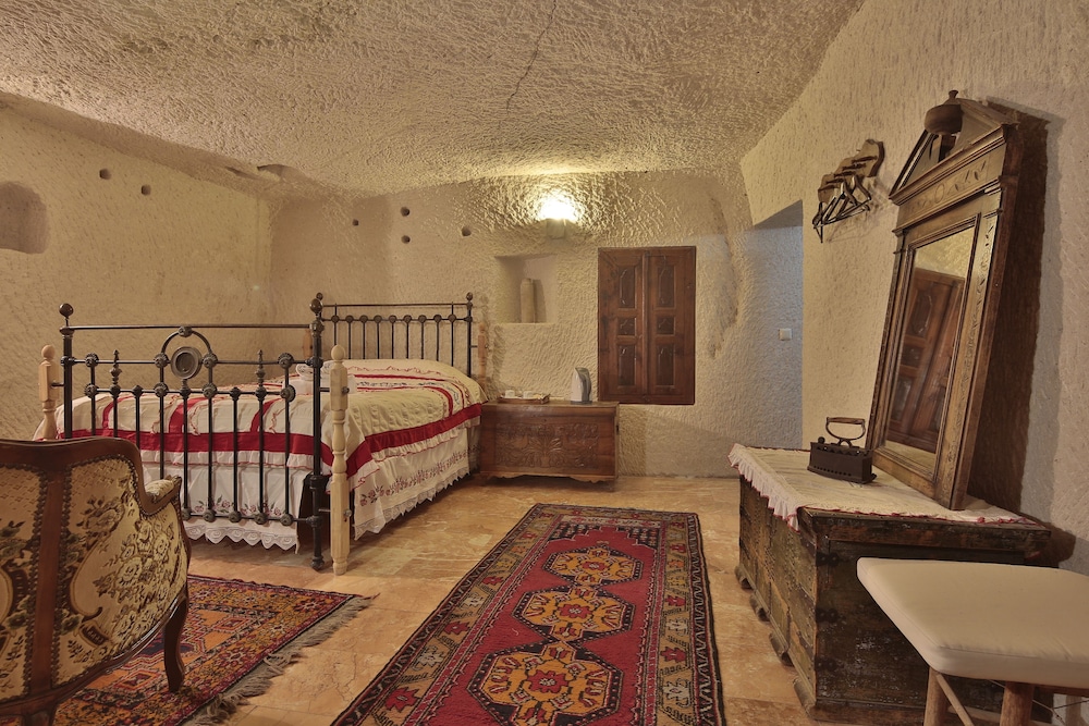 Deluxe Double Room, 1 Queen Bed photo 2