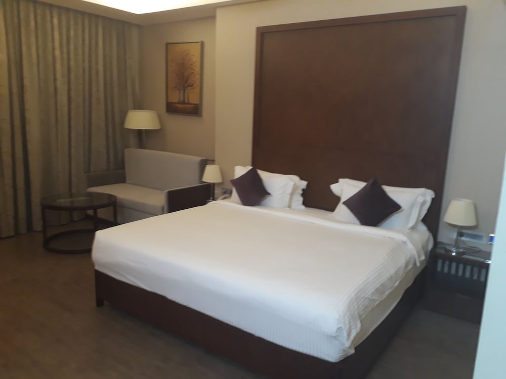 Executive Room, Pool View photo 1