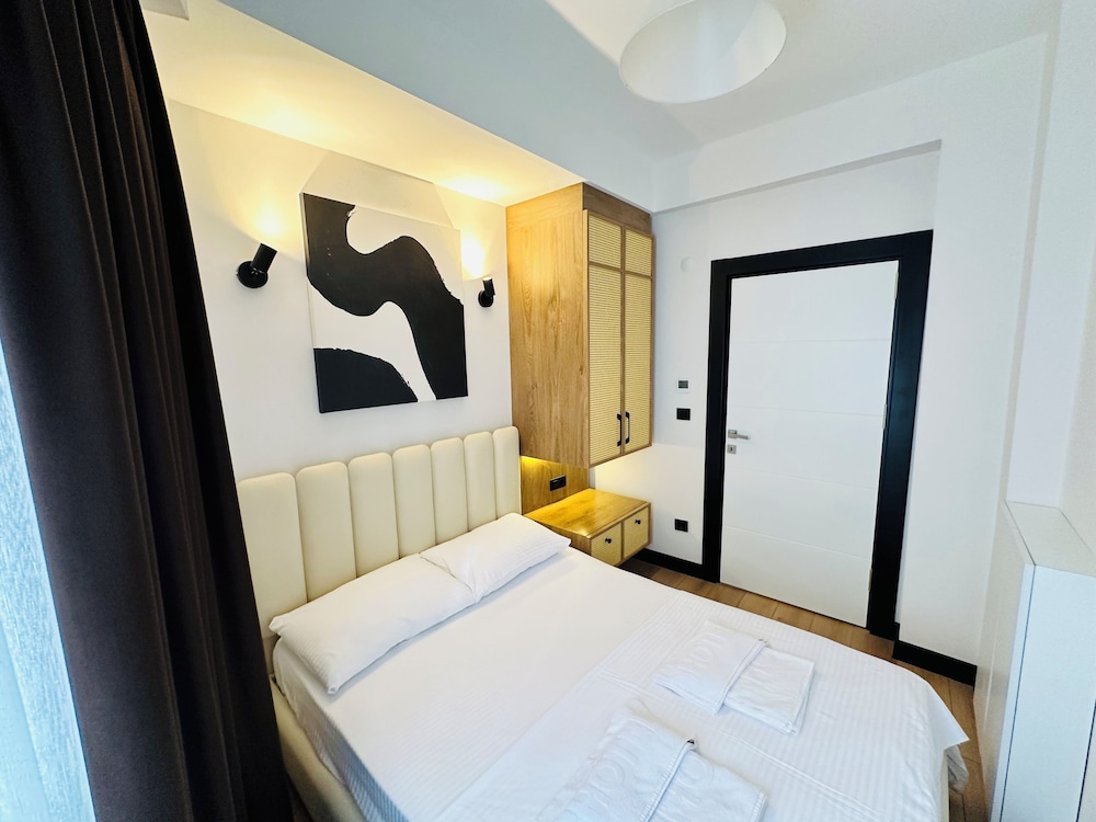 Deluxe Apartment, Courtyard View photo 3