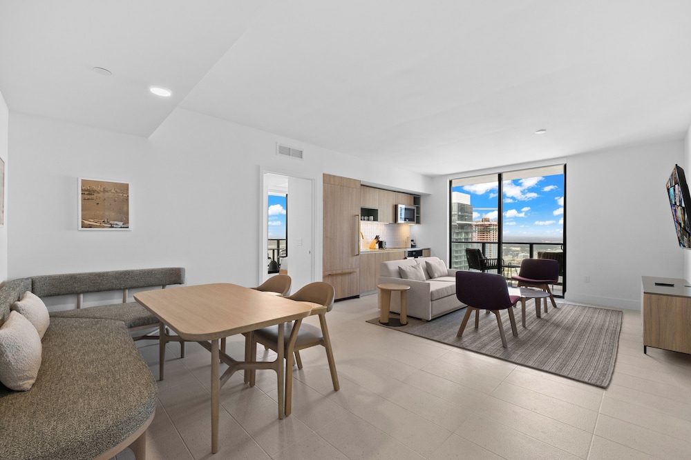 Luxury Apartment, 2 Bedrooms, City View photo 1
