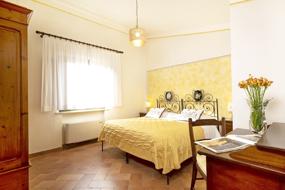 Apartment - Photo 2