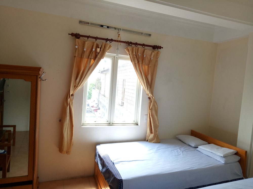 Room, 2 Double Beds photo 2