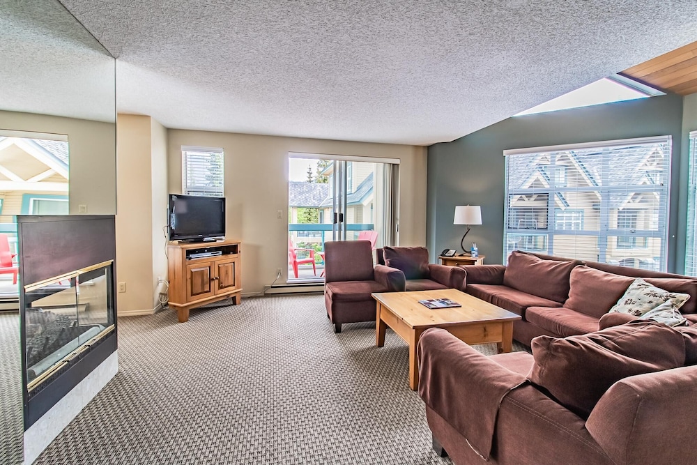 Condo, Multiple Beds, Jetted Tub, Mountain View