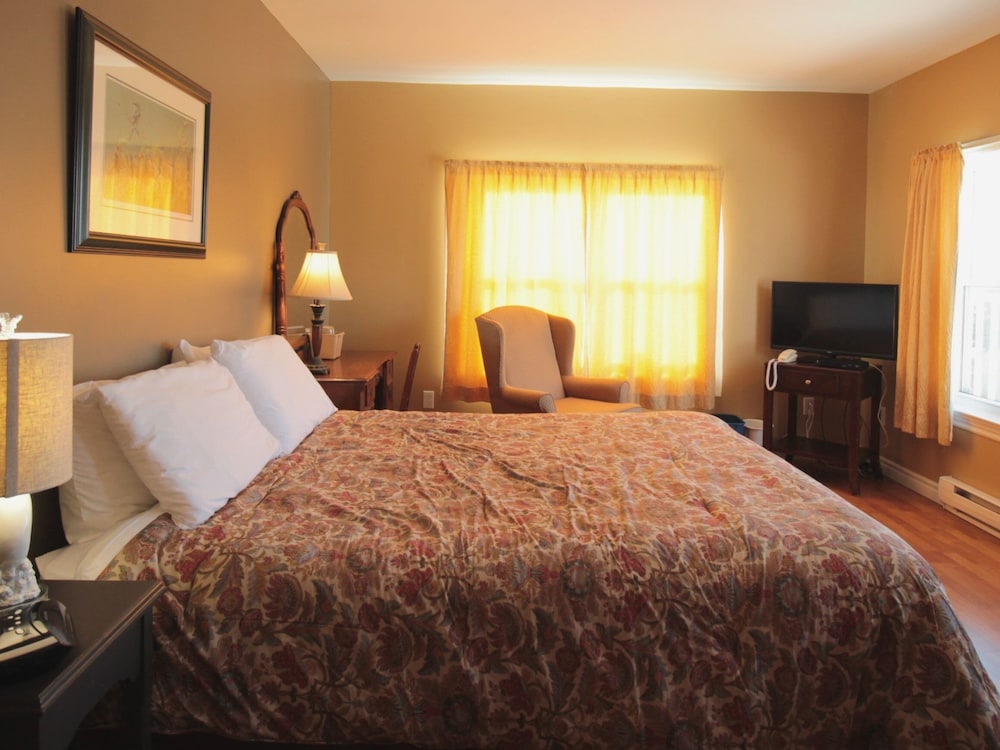 Double Room, Ensuite, Sea View (MoonShell)