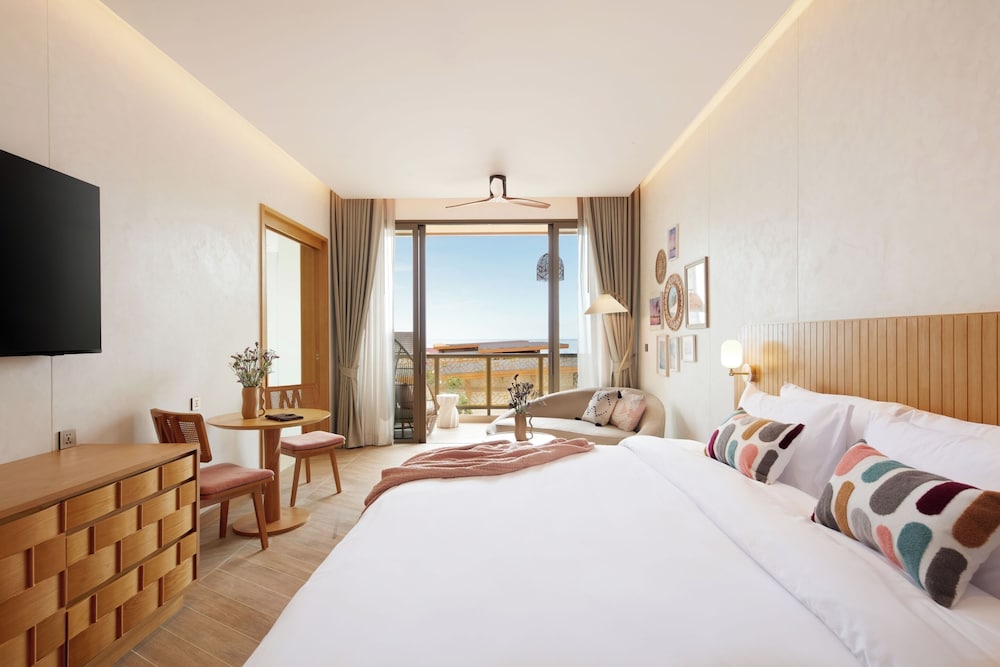 Homey - Photo 1