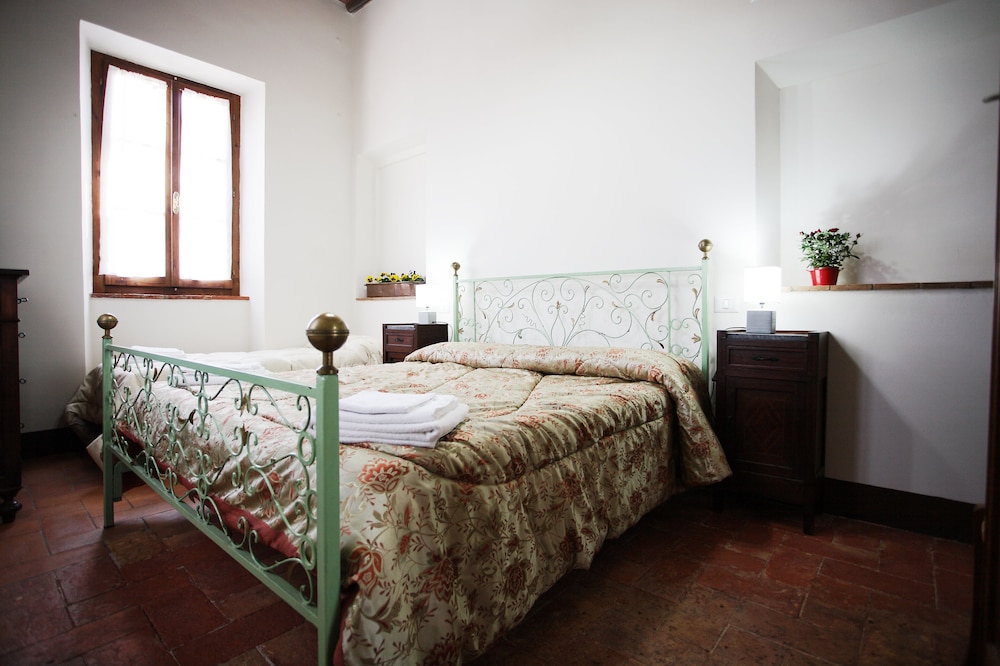 Comfort Triple Room photo 3