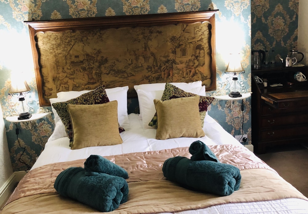 Deluxe Double Room, Ensuite, City View (KIng George) photo 2