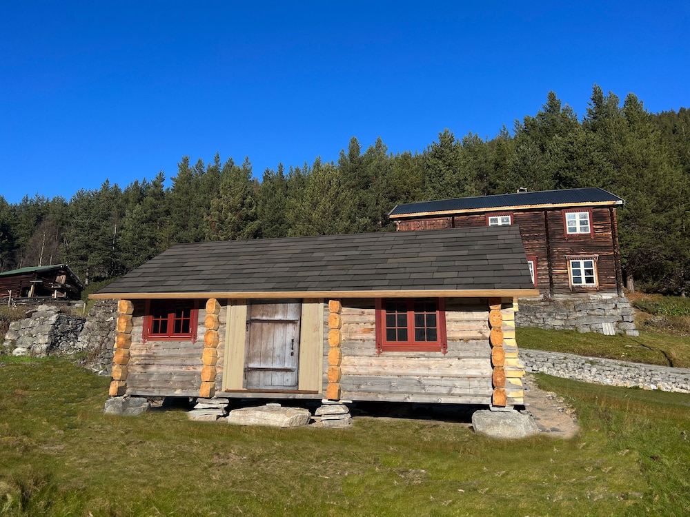Family Cabin photo 2