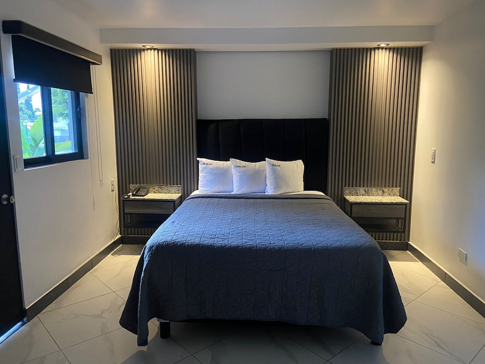 Standard Double Room, 2 Queen Beds, Private Bathroom