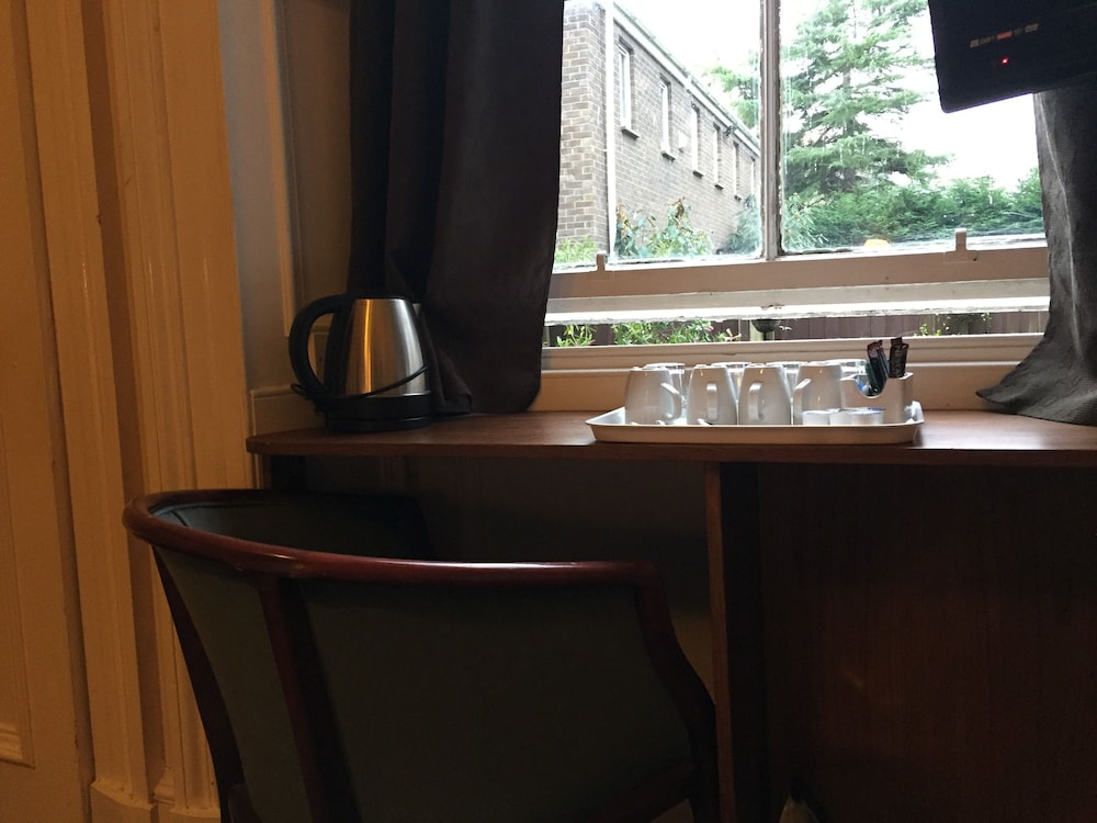 Edinburgh House Hotel — photo 141