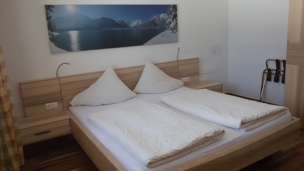 Family Apartment, 2 Bedrooms, Balcony, Mountain View photo 2