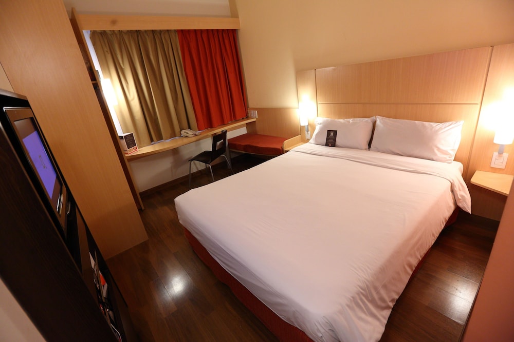 Standard Room, Multiple Beds photo 2