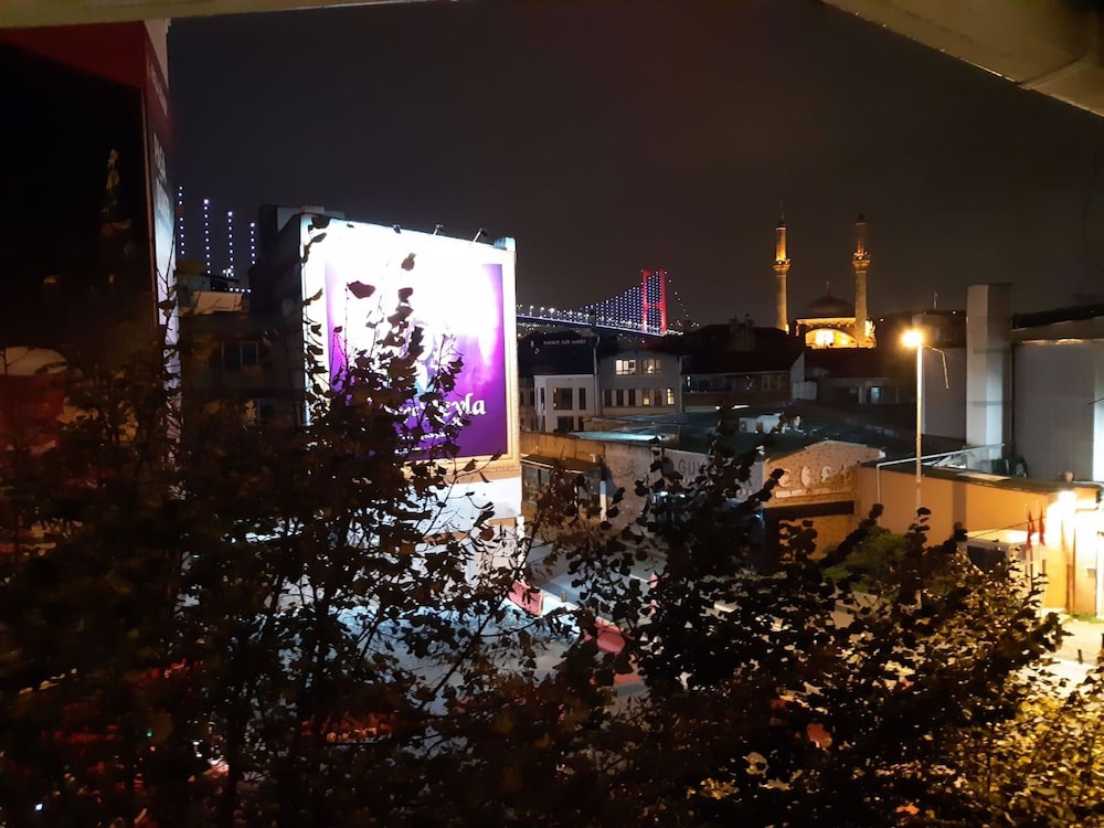 Standard Triple Room, 1 Bedroom, Smoking, City View photo 2