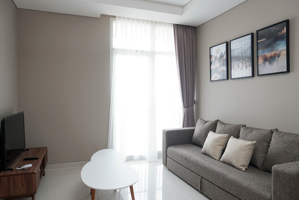 Room - Photo 9