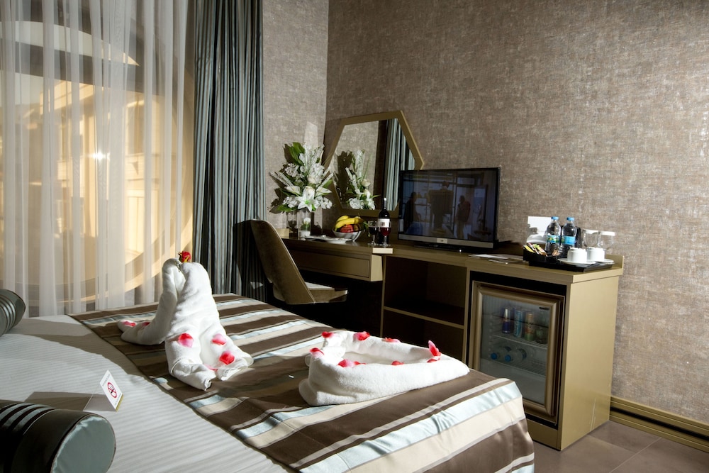 Deluxe Double Room photo 2