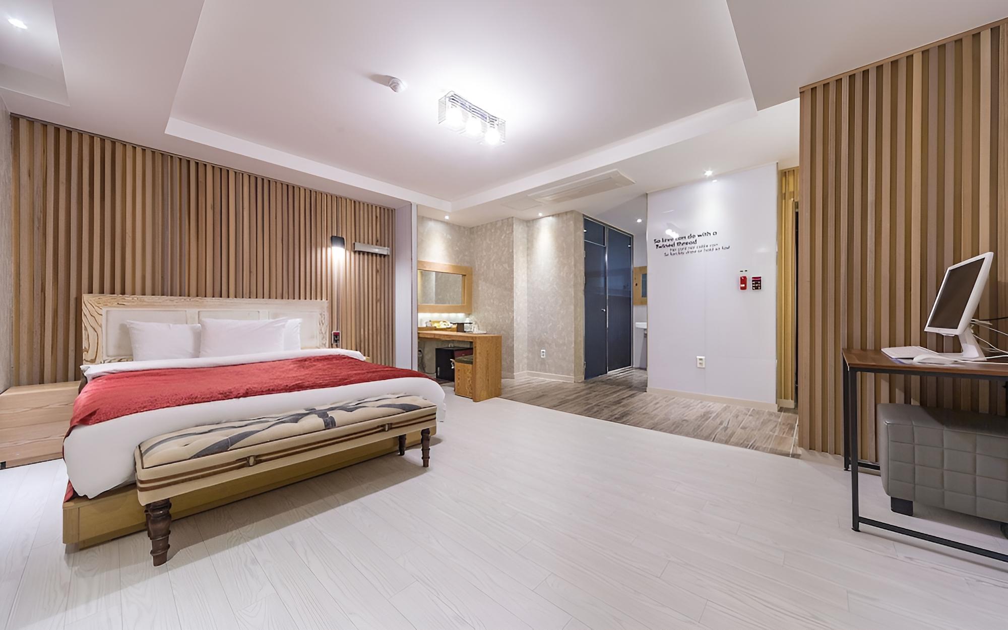 Room (Standard room) photo 1