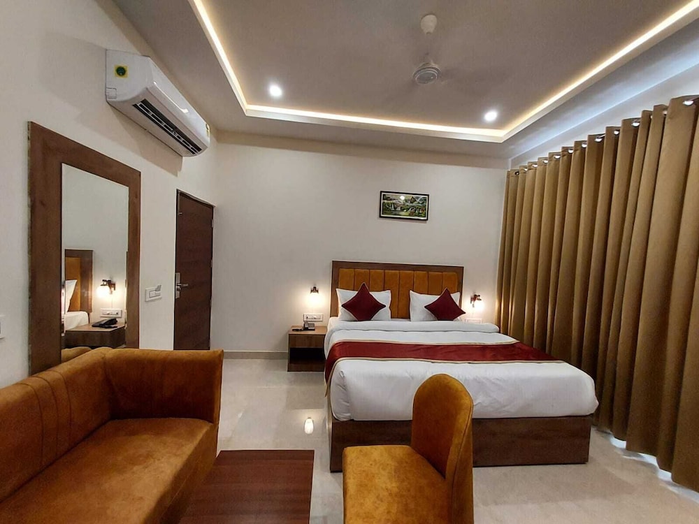Luxury Double Room, City View photo 1