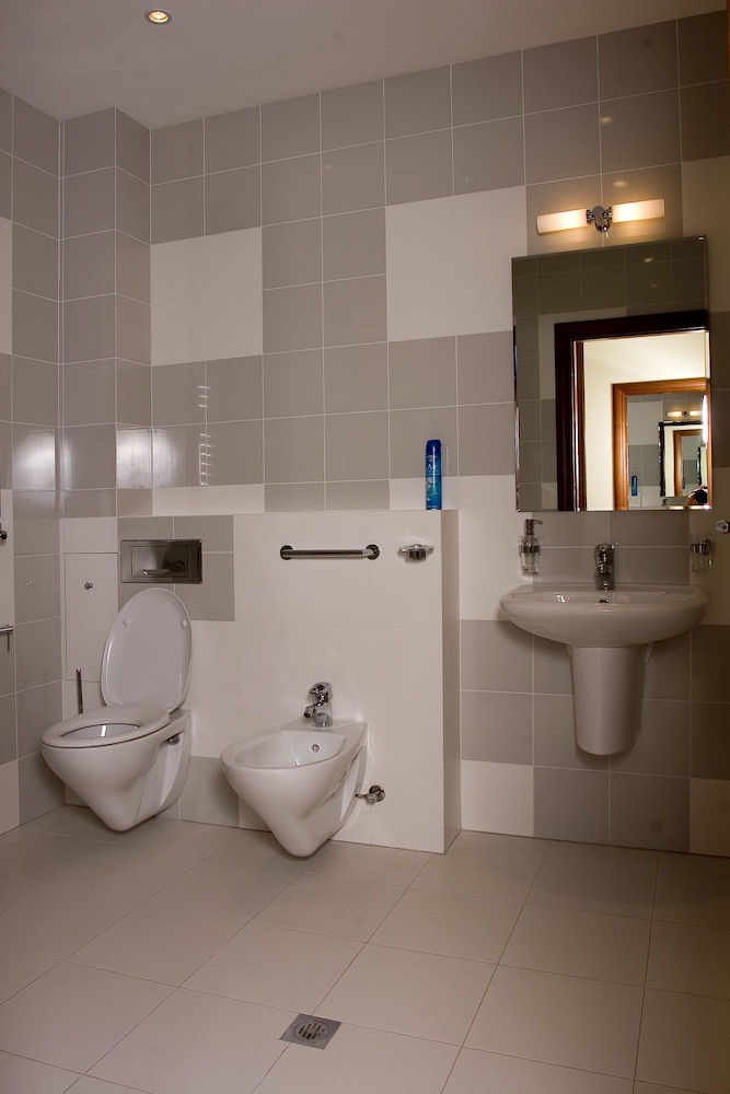 Double Room (without balcony) photo 2