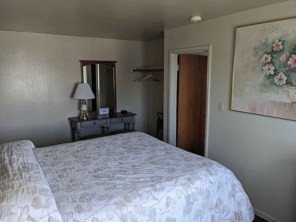 Deluxe Suite - Photo 3