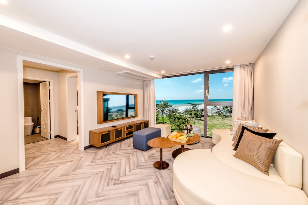 Marevo Suite