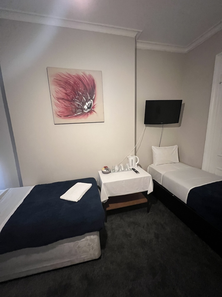 Triple Room, Private Bathroom photo 2