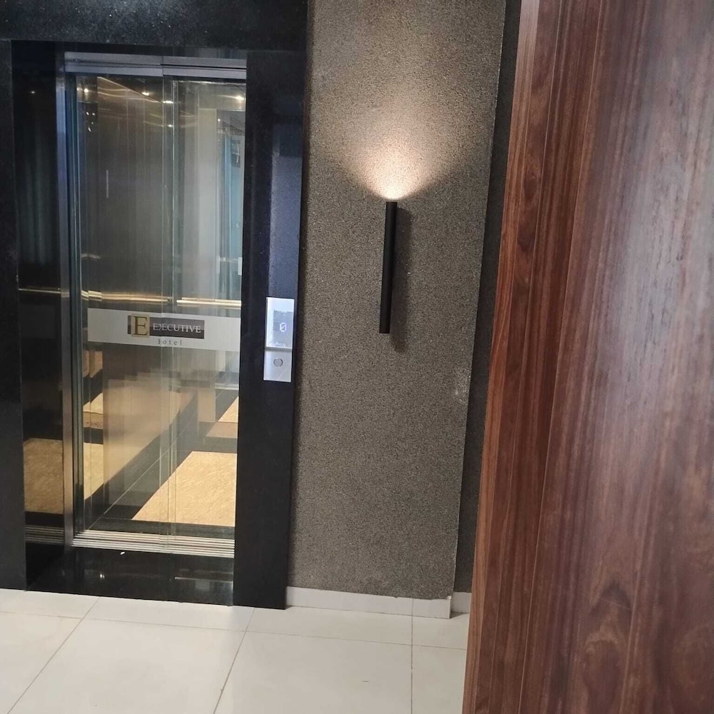 Executive Twin Room