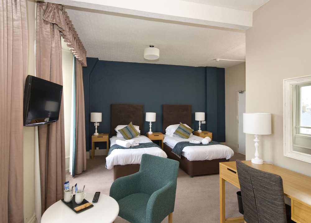 Standard Twin Room - Photo 3