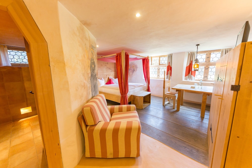 Standard Double Room - Photo 3