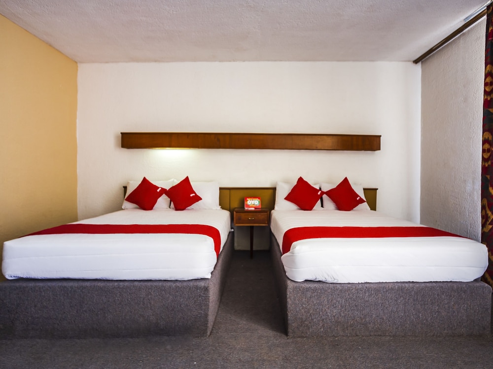 Standard Room, 2 Double Beds photo 2