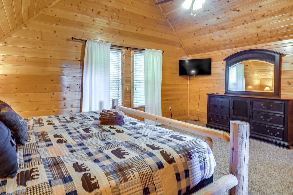 Gatlinburg Getaway - Private Theater Hot Tub, Kuva 33