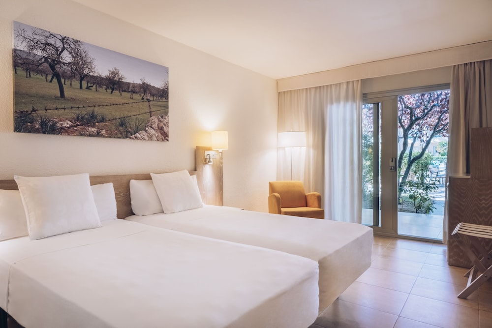 Double Room, Balcony, Garden View