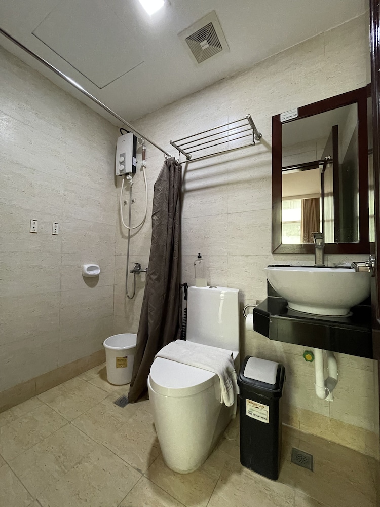 Quadruple Room - Photo 5