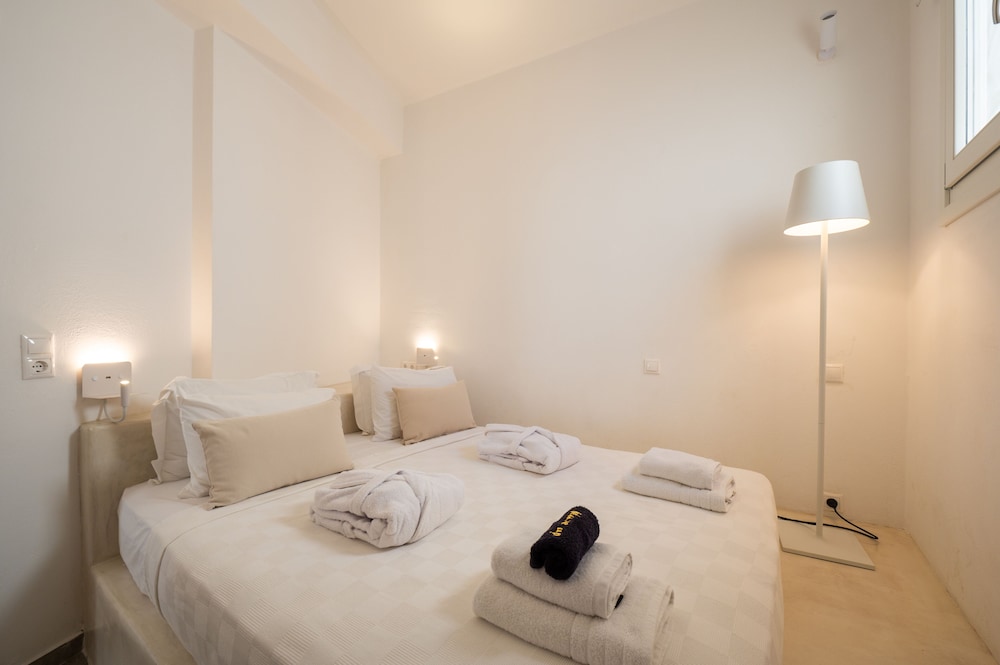 Deluxe Apartment, Sea View (Chora View) photo 2