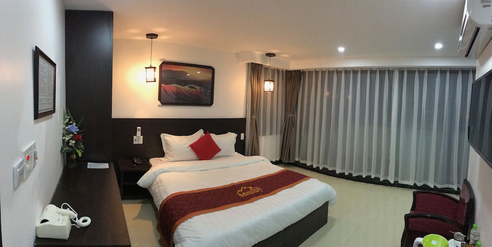 Deluxe Double Room, Terrace, Mountain View
