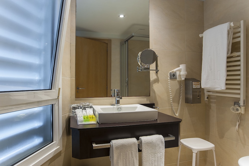 Basic Room - Photo 3