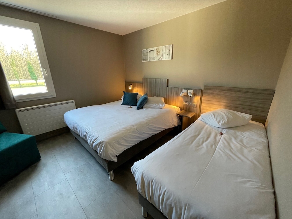Basic Triple Room photo 2