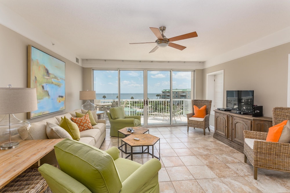 3 Bedroom Condo