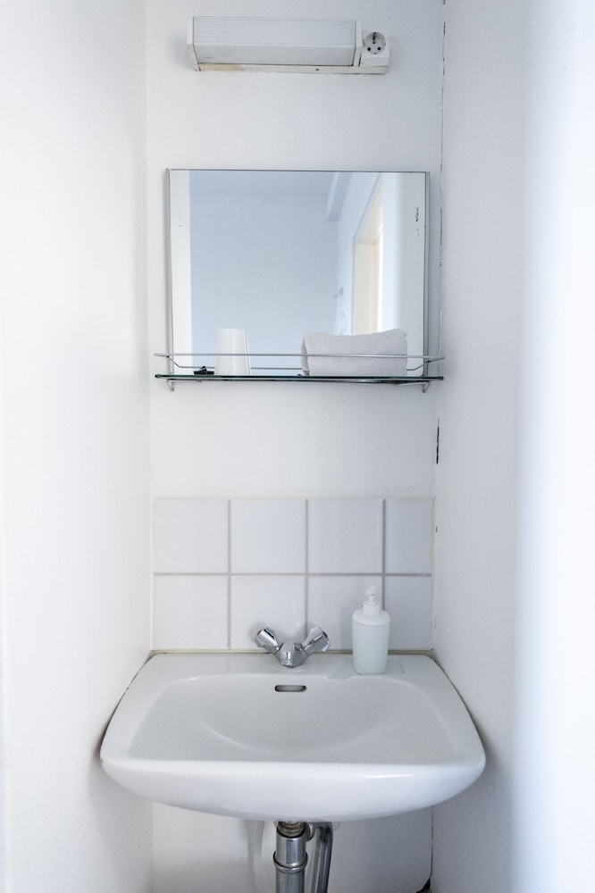 Single Room, Shared Bathroom