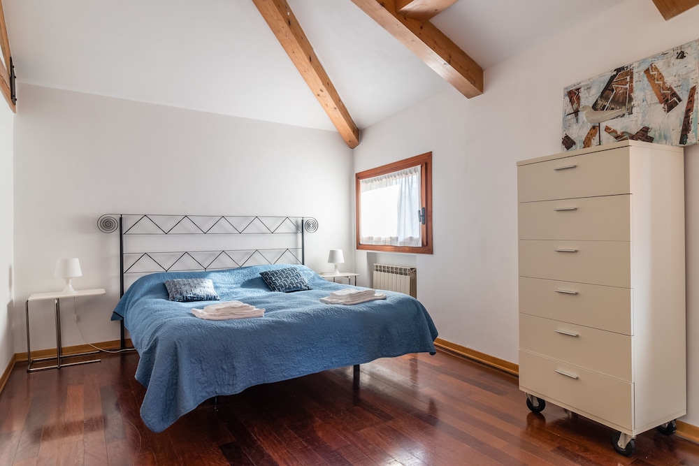 City Apartment photo 1