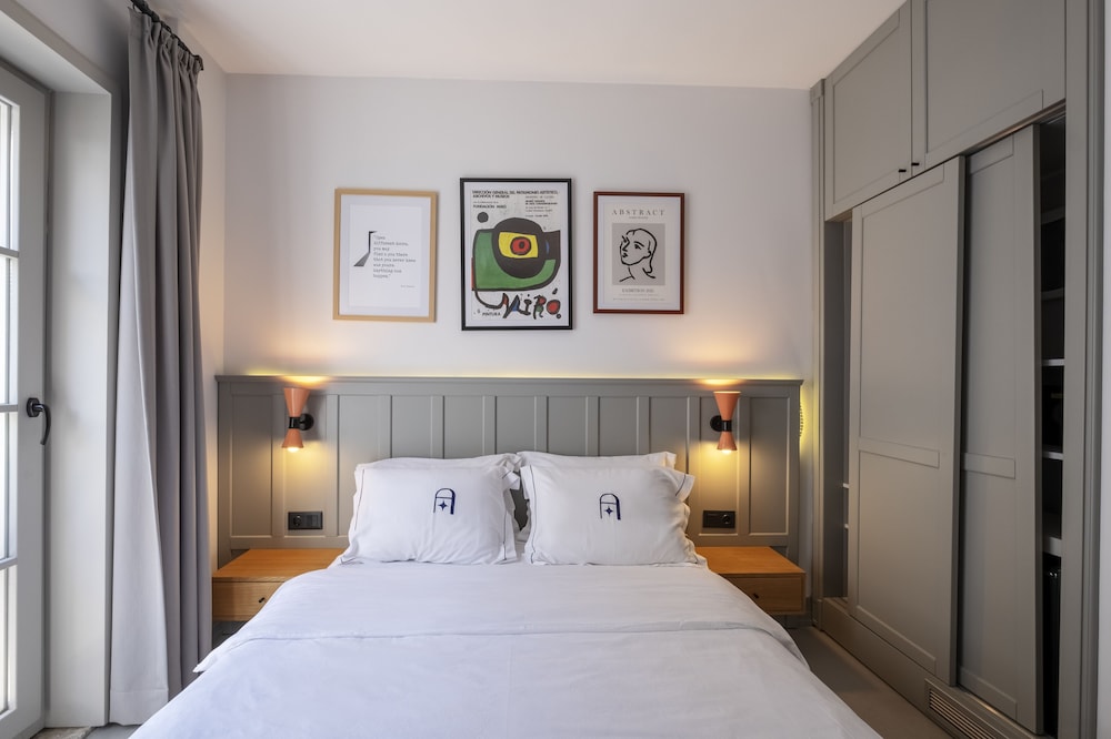 Standard Double Room - Photo 19
