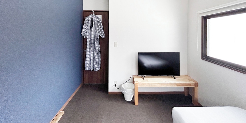 Basic Single Room, Non Smoking (206) photo 3