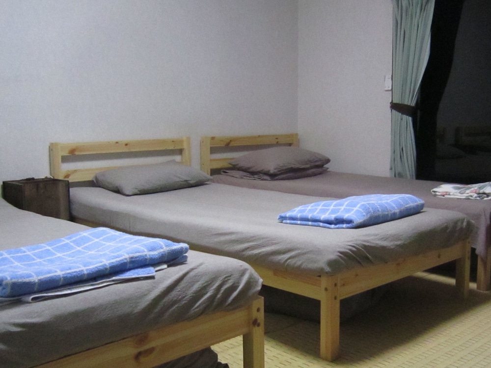 Standard Triple Room, Non Smoking - Photo 1