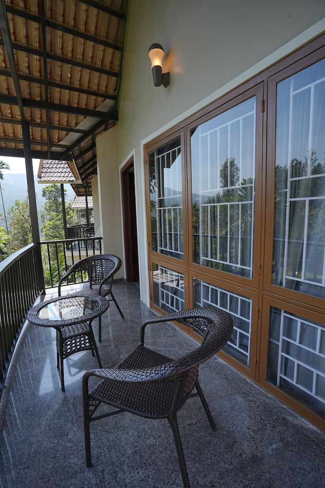 Premium Double or Twin Room, 2 Bedrooms, Hill View photo 3